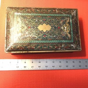 Vintage Tin Beautebox by Canco